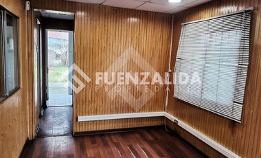 Casa en Venta en Ricardo Lyon / Pedro Lautaro Ferrer