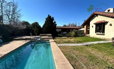 Casa en Arriendo en Camino Antiguo a Melipilla - Loreto