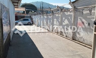 Local Comercial en Arriendo en Los Carrera