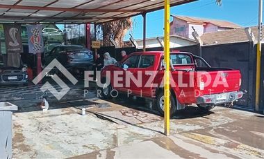 Local Comercial en Arriendo en Los Carrera