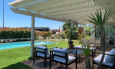 Casa en Venta en alejandrina zegers