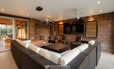Casa en Venta en Condominio Mahuida Country Polo Club, Chicureo