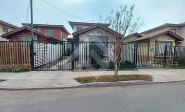 Casa en Venta en Valle Tranquilo/ Villaseca