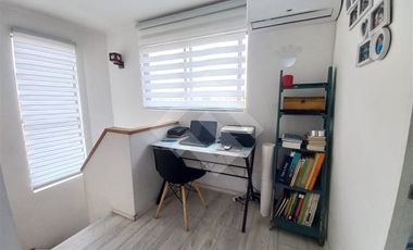 Casa en Venta en Valle Tranquilo/ Villaseca