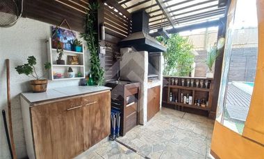 Casa en Venta en Valle Tranquilo/ Villaseca