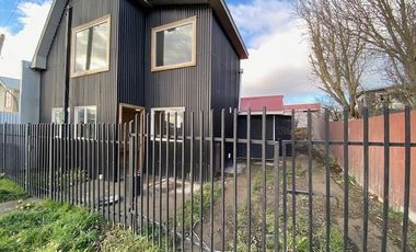 Casa en Venta en Entre Javiera Carrera y Ruben Dario