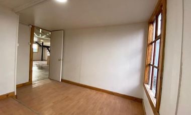 Casa en Venta en Entre Javiera Carrera y Ruben Dario