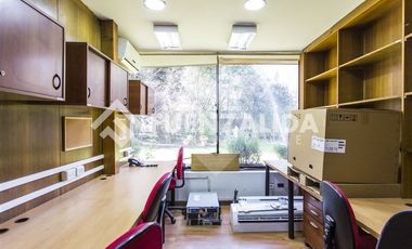 Oficina en Venta en Renato Sanchez / Alcántara