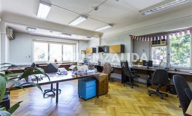 Oficina en Venta en Renato Sanchez / Alcántara