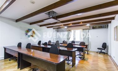 Oficina en Venta en Renato Sanchez / Alcántara