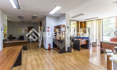 Oficina en Venta en Renato Sanchez / Alcántara