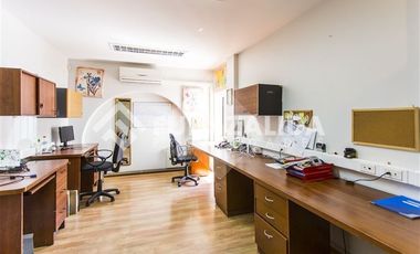 Oficina en Venta en Renato Sanchez / Alcántara