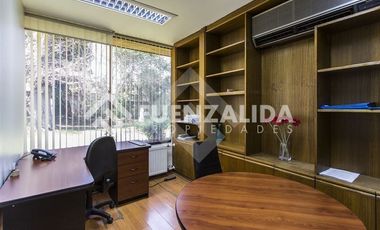 Oficina en Venta en Renato Sanchez / Alcántara