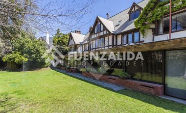 Oficina en Venta en Renato Sanchez / Alcántara