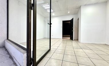 Local Comercial en Arriendo en esquina maria teresa