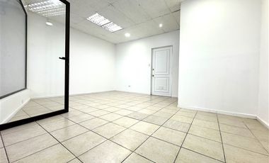 Local Comercial en Arriendo en esquina maria teresa