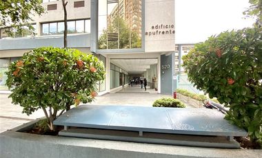 Local Comercial en Arriendo en esquina maria teresa