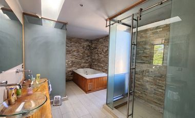 Casa en Venta en Club de Golf Los Lirios