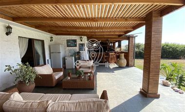 Casa en Venta en Algarrobito