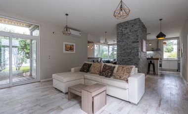 CASA EN VENTA, COSTA ESMERALDA, BARRIO GOLF II, 4 AMBIENTES