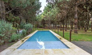 CASA EN VENTA, COSTA ESMERALDA, BARRIO GOLF II, 4 AMBIENTES