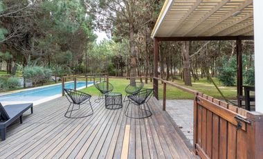 CASA EN VENTA, COSTA ESMERALDA, BARRIO GOLF II, 4 AMBIENTES