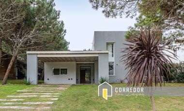 CASA EN VENTA, COSTA ESMERALDA, BARRIO GOLF II, 4 AMBIENTES