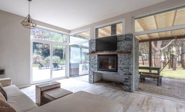 CASA EN VENTA, COSTA ESMERALDA, BARRIO GOLF II, 4 AMBIENTES