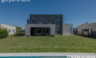 Casa en  San Matias PG