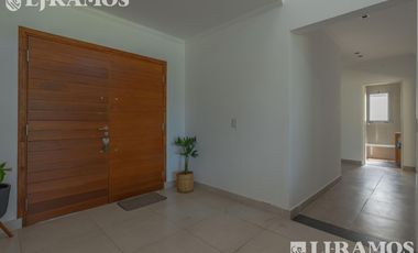 Casa en  San Matias PG