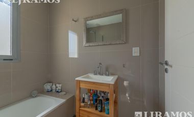 Casa en  San Matias PG