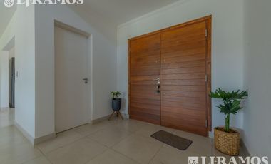 Casa en  San Matias PG