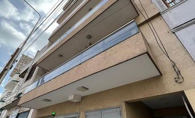 Avenida Mitre 1660, Avellaneda ¡Dos ambientes amplio al frente!