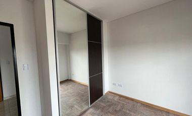 Avenida Mitre 1660, Avellaneda ¡Dos ambientes amplio al frente!