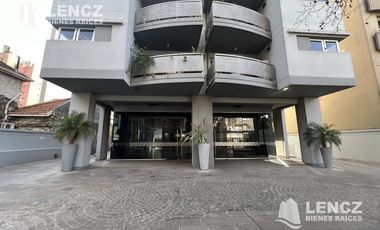 Espectacular Depto 3 ambientes con Cochera y baulera- Pileta, solarium parrillas