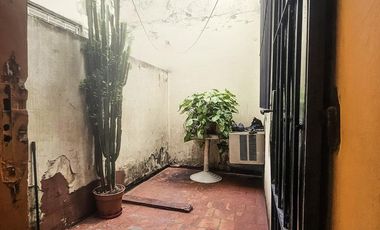 DEPARTAMENTO 3 AMB C/ DEPENDENCIA Y DOS BAÑOS!