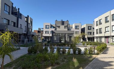 VENTA DUPLEX 4 AMB TOWN KIRI -  Nordelta - Departamento 3 habitaciones UF 411