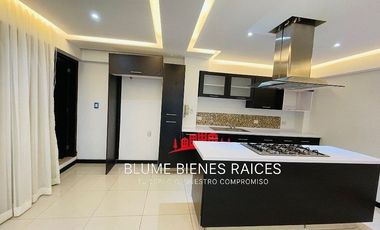 Departamento 2 niveles, INTERIOR; en edificio pequeño