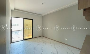 EN VENTA DEPARTAMENTO AMPLIO CON TERRAZA ·204