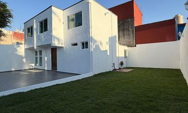 VENTA CASA REMODELADA, COLONIA LAS ACACIAS.