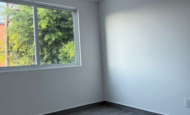 VENTA CASA REMODELADA, COLONIA LAS ACACIAS.