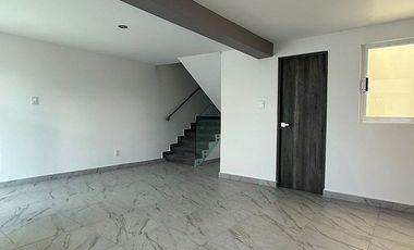 VENTA CASA REMODELADA, COLONIA LAS ACACIAS.