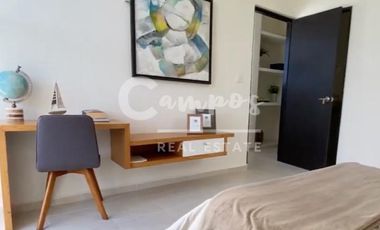 Casa de 2 pisos, 4 recamaras en privada en Conkal Yucatan  Entrega inmediata