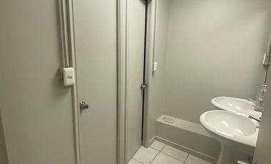 ARRIENDO OFICINA 7HAB 5BA SANTIAGO