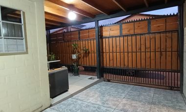 SE VENDE BELLA CASA EN LA COMUNA DE PAINE