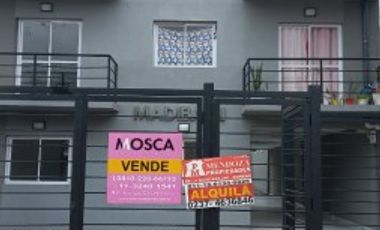 VENDO O PERMUTO POR CASA CON TERRENO REGIO DEPARTAMENTOEN MORENO CENTRO EDIFICIO MADIBA VII