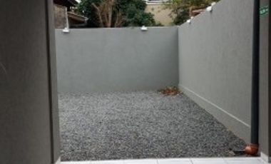 VENDO O PERMUTO POR CASA CON TERRENO REGIO DEPARTAMENTOEN MORENO CENTRO EDIFICIO MADIBA VII