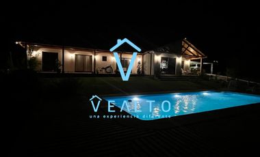 AMPLIA CASA EN CONDOMINIO LOMAS DE RAUNQUEN, TALCA