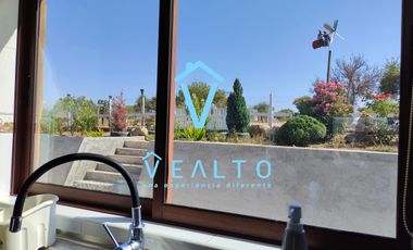 AMPLIA CASA EN CONDOMINIO LOMAS DE RAUNQUEN, TALCA