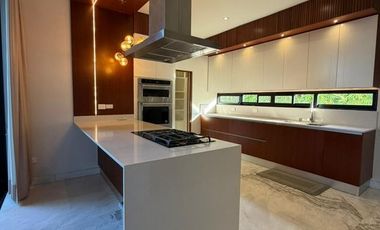 MAJESTUOSA CASA EN RENTA EN EXCLUSIVO CLUB DEPORTIVO Y RESIDENCIAL HACIENDAS VILLAHERMOSA TABASCO